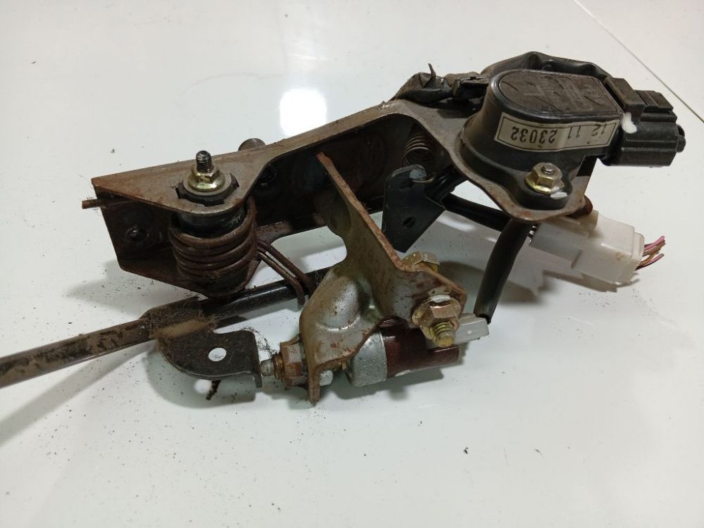 CB0541AC0 Mazda Premacy 2001 Pedal del acelerador - Thumbnail 2