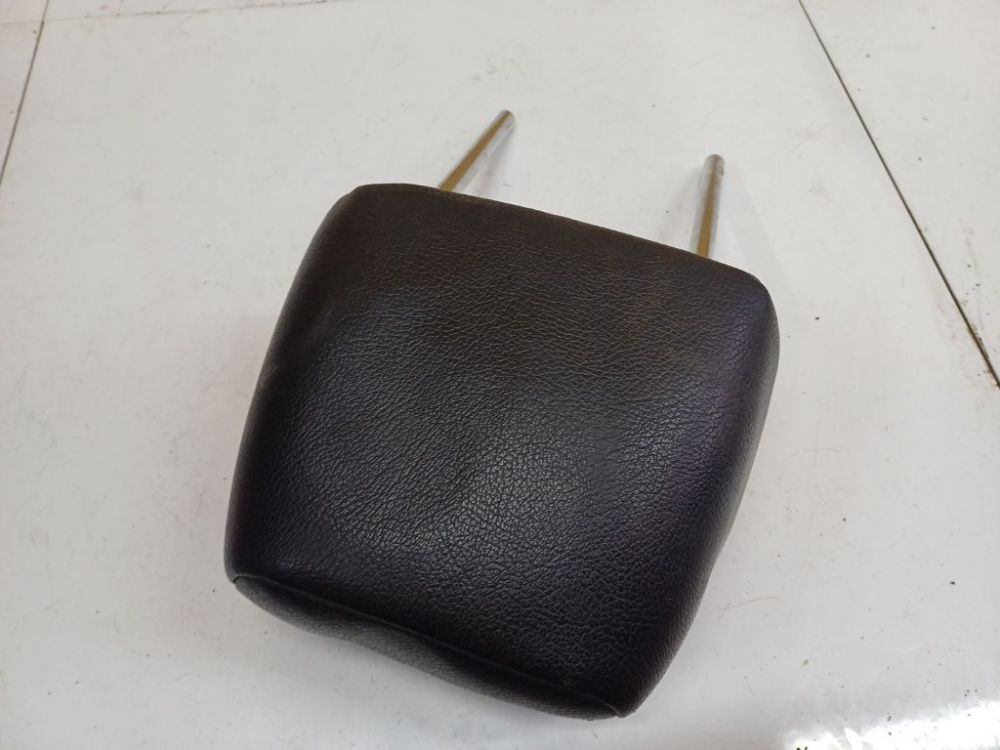 Skoda Superb 2011 Seat headrest - Thumbnail 3