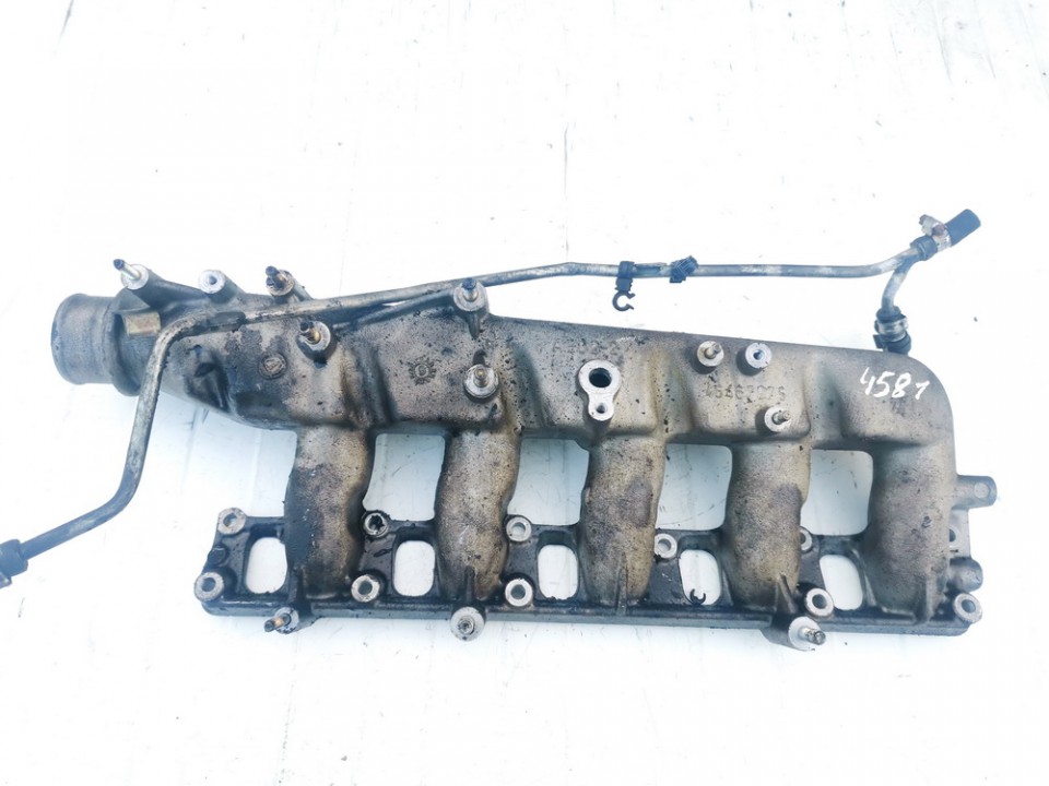 46467975 Lancia Lybra 1999 Isiurbimo kolektorius