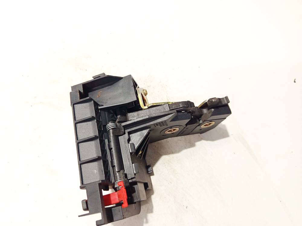 8641849 Volvo V50 2005 Sedynes spyna