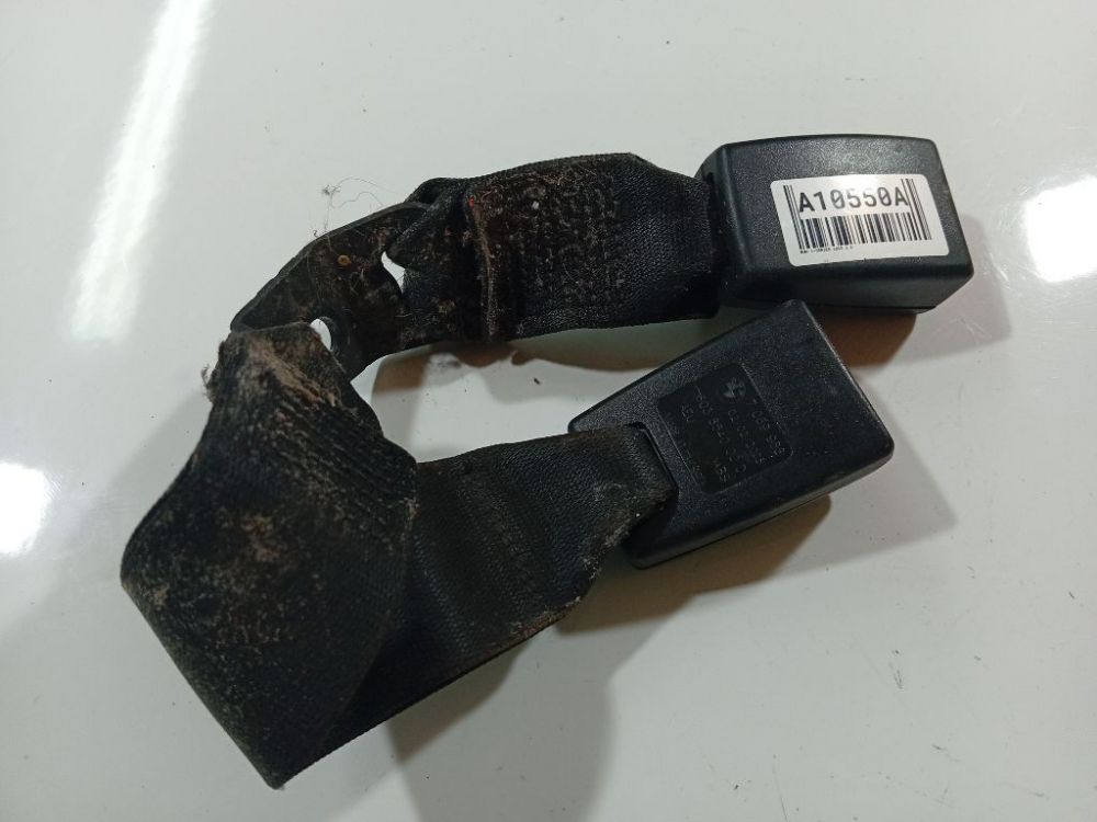 7069968 BMW 1-Series 2005 Ответная часть ремня безопасности -  задний правый