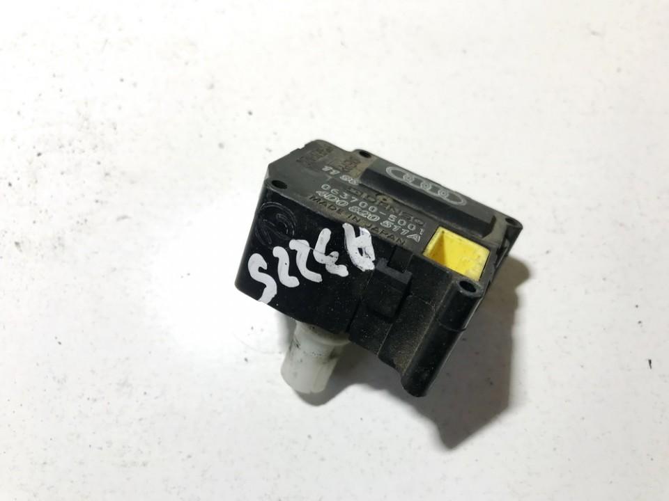 0637005001 Audi A8 1999 Heater Vent Flap Control Actuator Motor