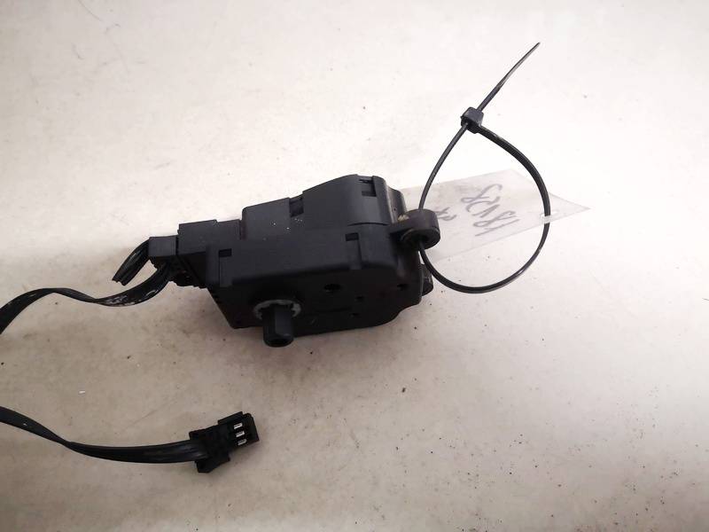 A2038201642 Mercedes-Benz C-CLASS 2004 Heater Vent Flap Control Actuator Motor - Thumbnail 2