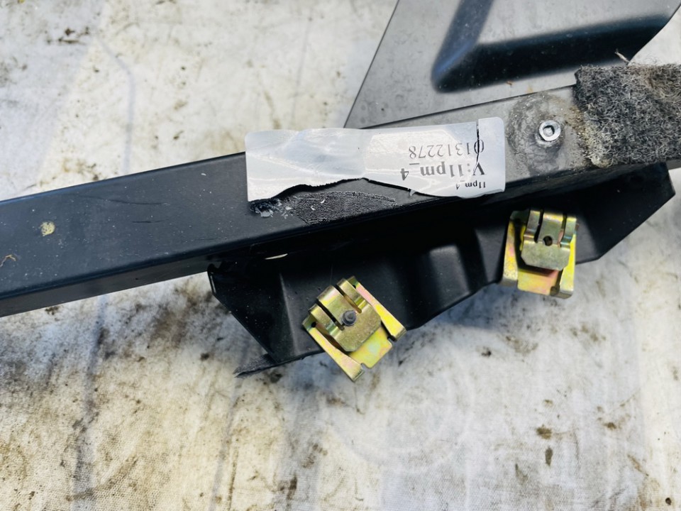 Audi A4 1996 Door window frame - FRONT RIGHT - Thumbnail 3