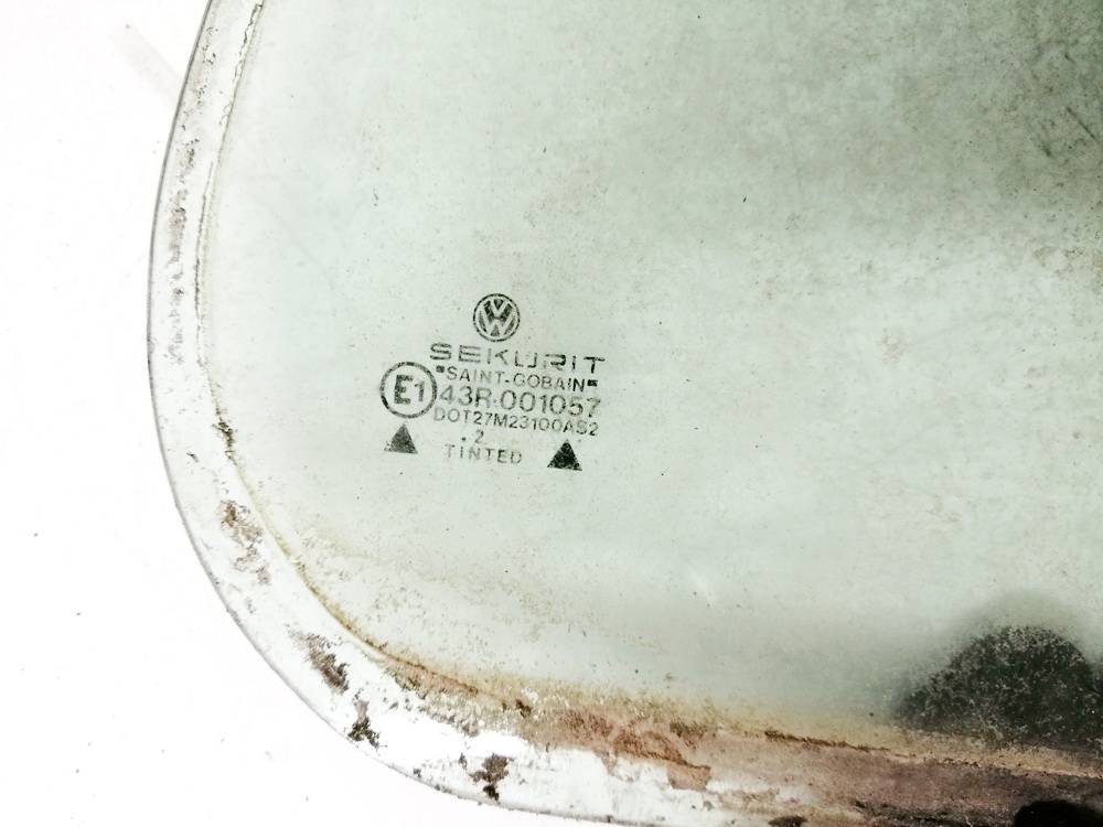 43R001057 Volkswagen Golf 1995 Ceturtā loga stikls (vai) sānu mazais stikls - AIZMUGURE PA LABI - Thumbnail 3