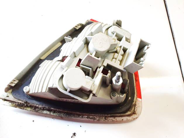 693745912 BMW 3-Series 2005 Galinio Dangcio zibintas G.K. (kapoto) - Thumbnail 3