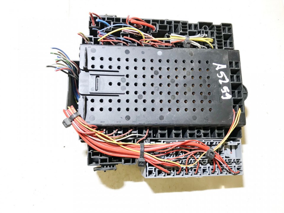 9441587 Volvo S80 1999 Boîte à fusibles