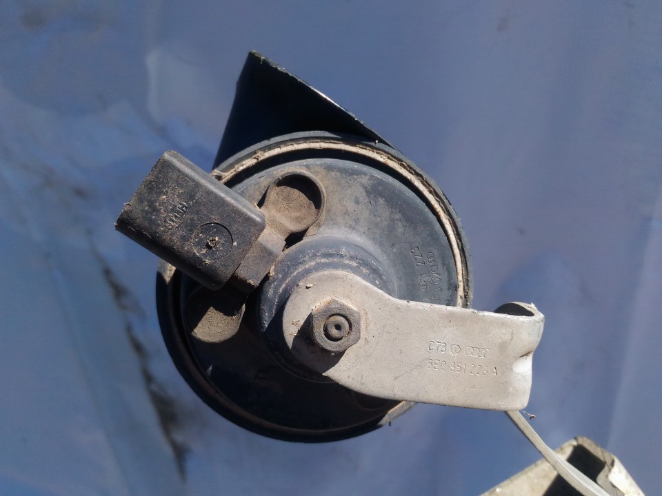 007424 Audi A4 2002 Garso signalas - Thumbnail 2