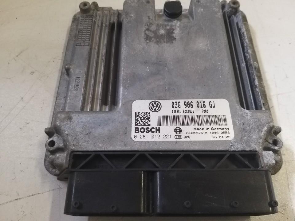 03G906016GJ Volkswagen Golf 2005 CALCULATEUR MOTEUR