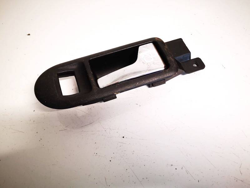 3B1837114 Volkswagen Golf 2001 Wewnętrzna klamka drzwi - PRZEDNIE PRAWE