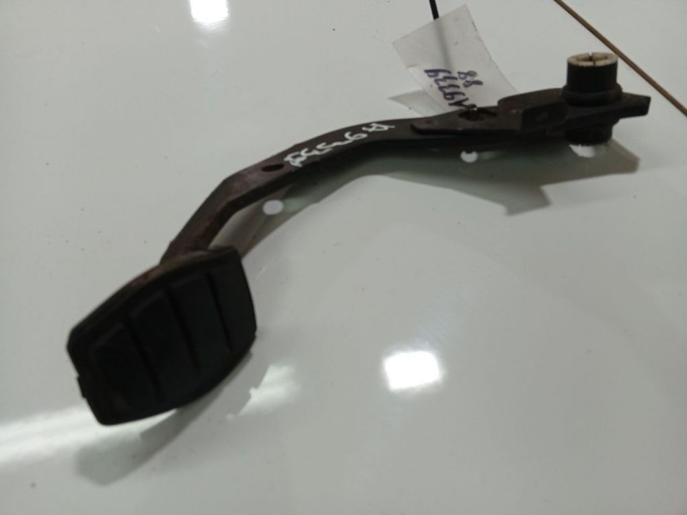 Renault Scenic 2000 Sankabos pedalas