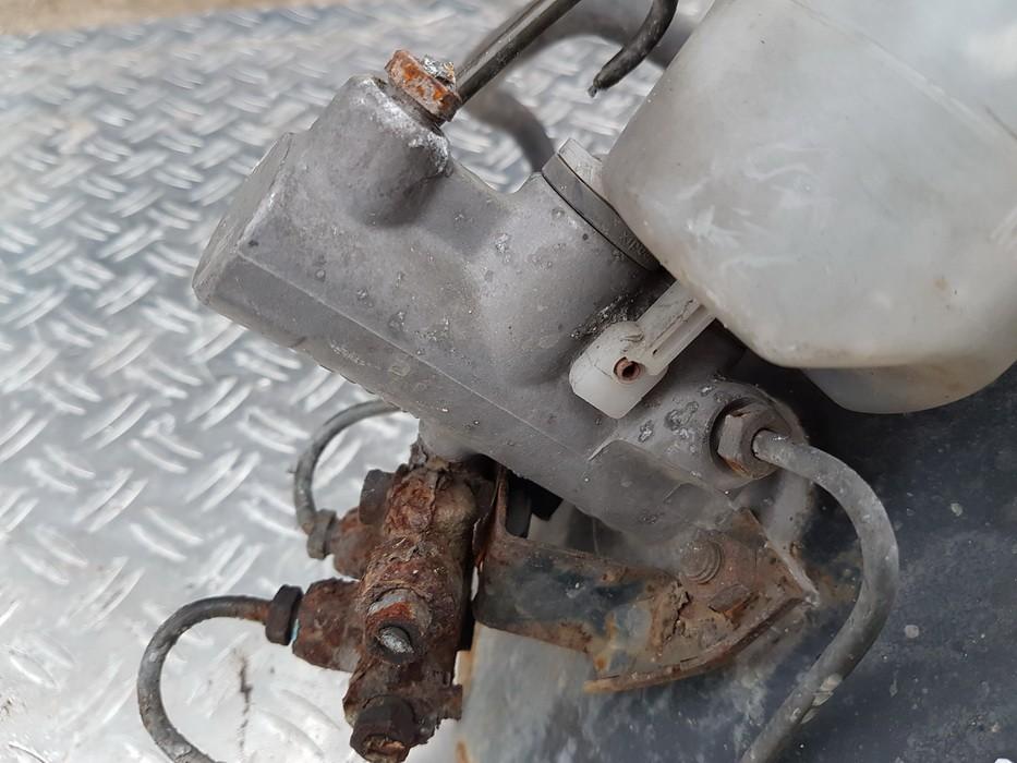 Mitsubishi Carisma 1998 Pääjarrusylinteri