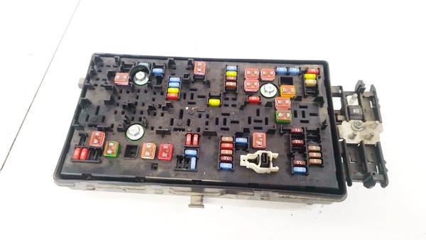 13255300 Opel Insignia 2010 Fuse box