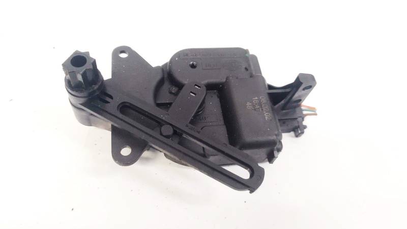 6NN00762600 Volkswagen Golf 2002 Heater Vent Flap Control Actuator Motor