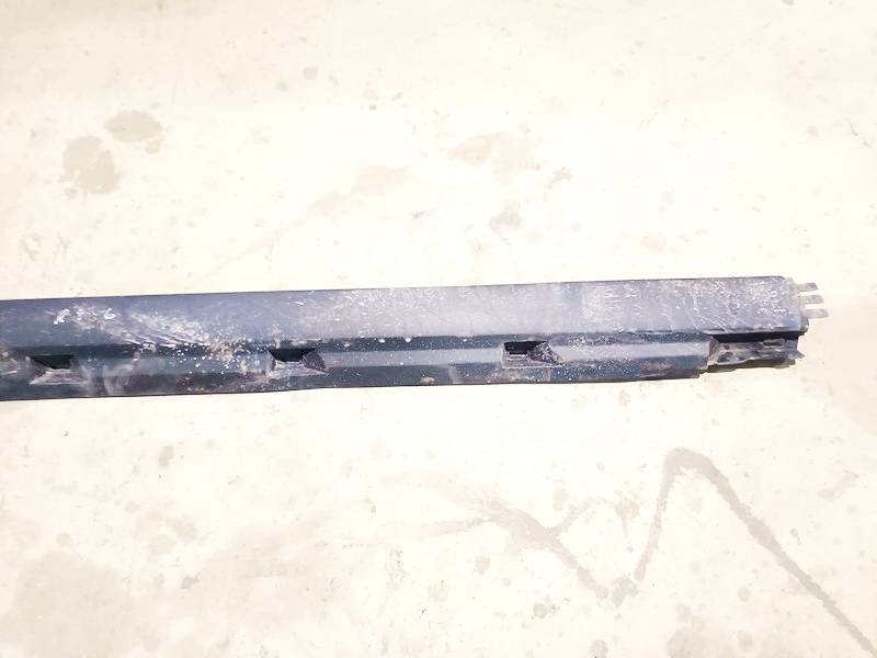 Volkswagen Passat 2005 Left Sill Moulding - Thumbnail 3
