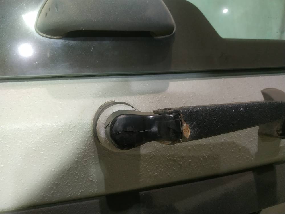 Jeep Grand Cherokee 2000 Aizmugurējā loga slotiņas motors - AIZMUGURE - Thumbnail 2