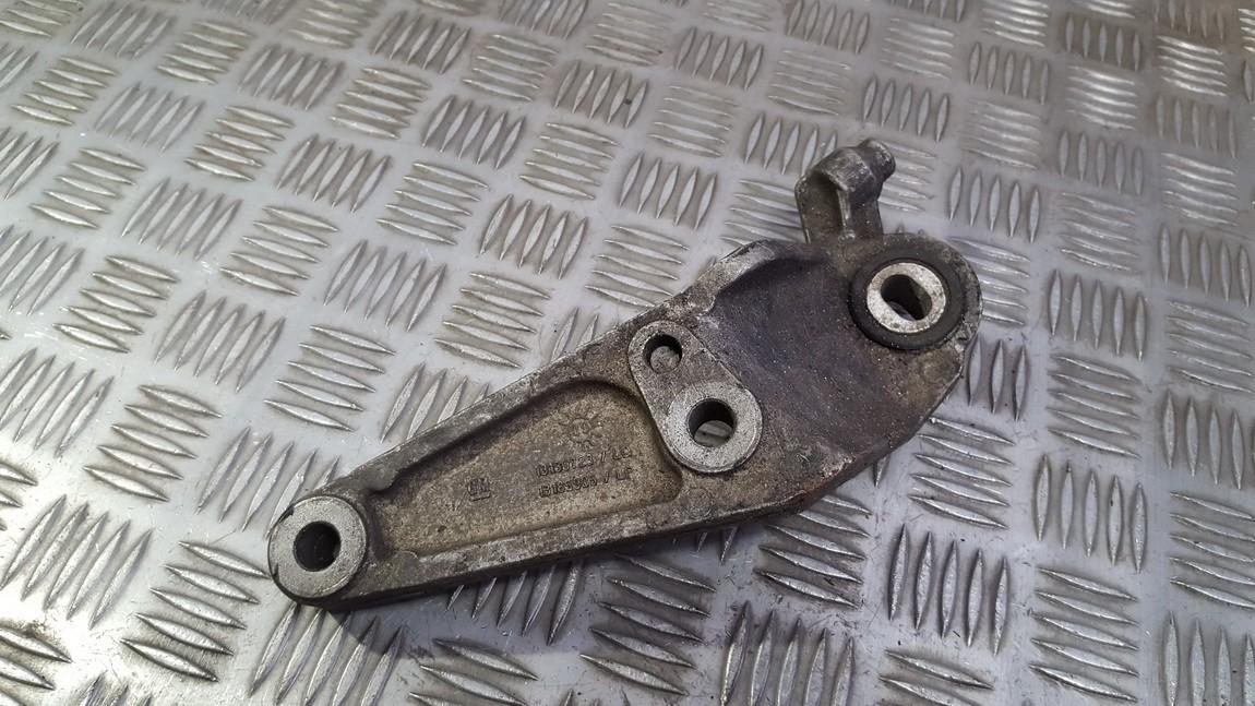 13130723 Opel Corsa 2011 Engine Mount Bracket and Gearbox Mount Bracket