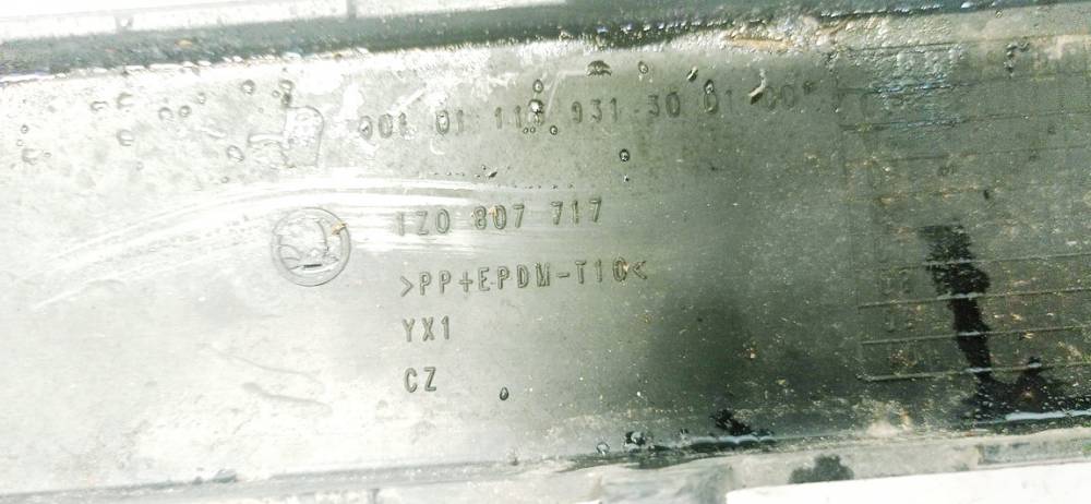 1Z0807717 Skoda Octavia 2008 Bumper Trim Strip Corner - FRONT RIGHT - Thumbnail 3