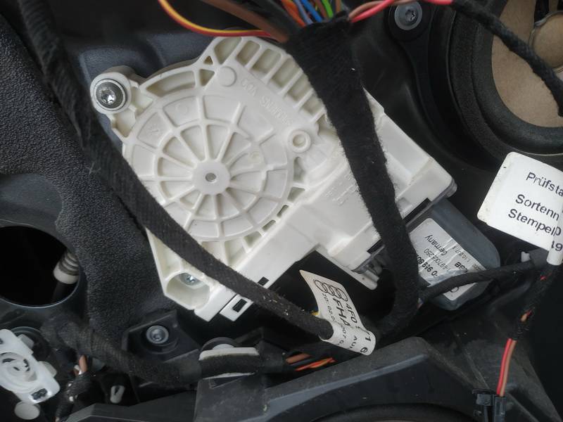 4F0959802D Audi A6 2007 Window Motor - FRONT RIGHT