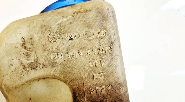 1J0955453F Volkswagen Golf 2000 Windshield Washer Reservoir tank (WASHER BOTTLE) - Thumbnail 2