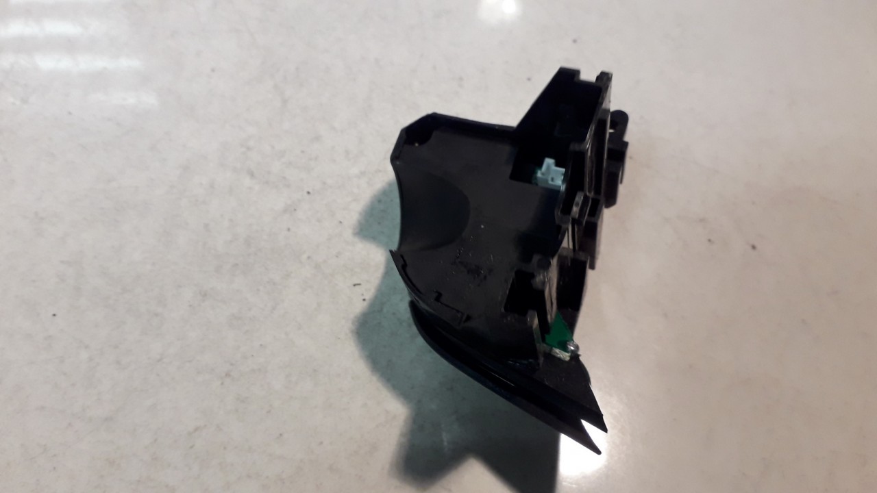 30710697 Volvo S60 2002 Holden Steering Wheel Button - Thumbnail 2