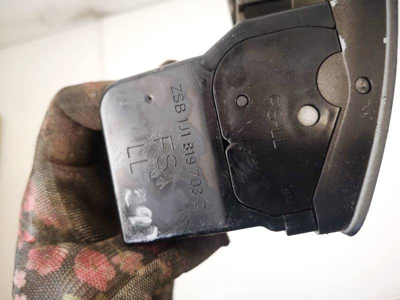 1J1819703D Volkswagen Bora 1999 Wloty powietrza do kabiny - Thumbnail 3