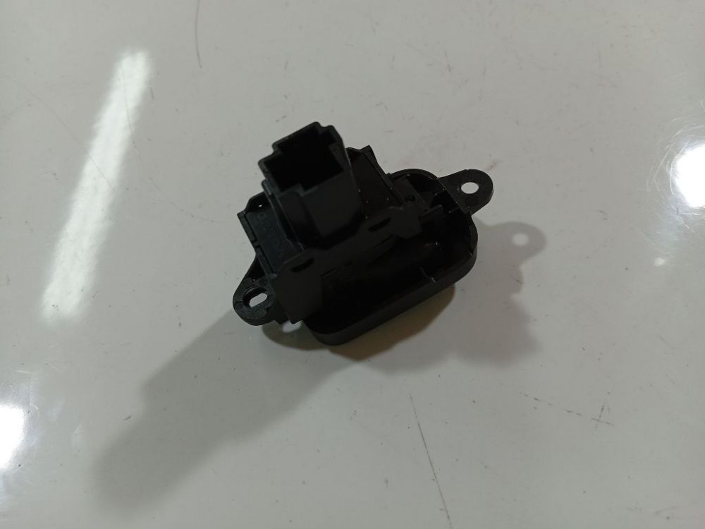 Volvo V50 2005 Przycisk sterowania szybą (przyciski podnoszenia szyby) - Thumbnail 3