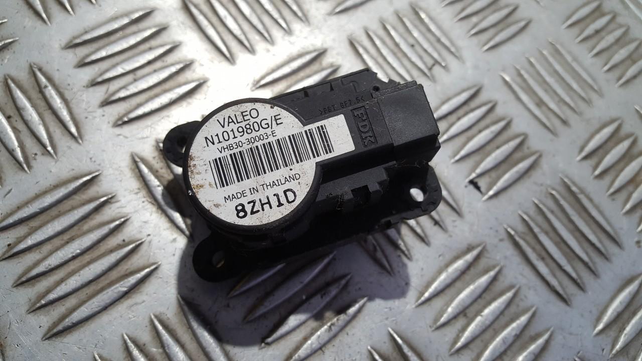 N101980GE Renault Megane 2009 Actionneur moteur volet ventilateur chauffage