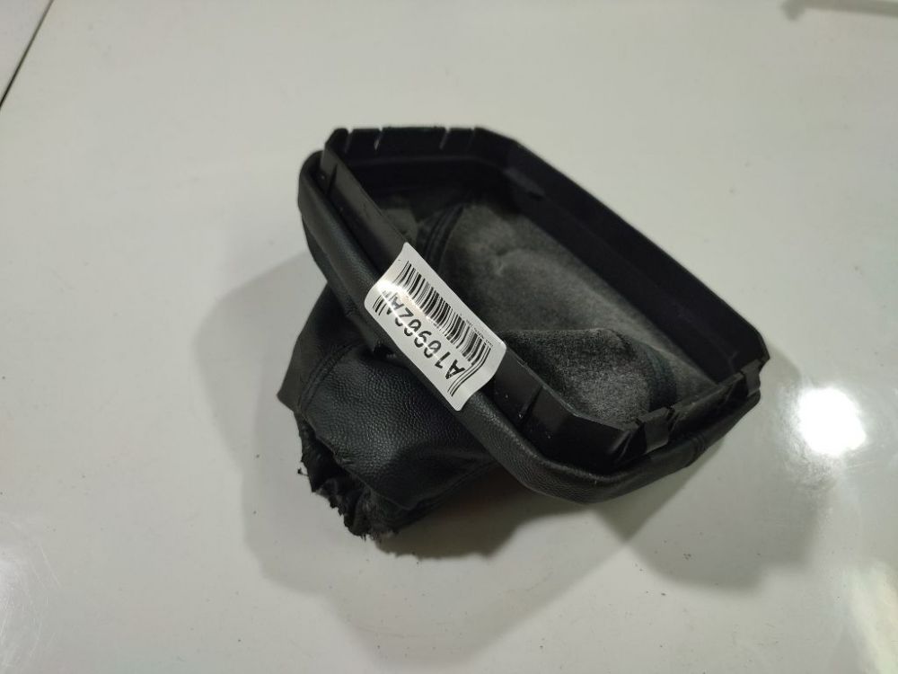 Opel Meriva 2006 Чехол кулисы