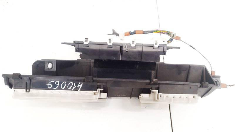8380047210 Toyota Prius 2005 Prędkościomierz – panel instrumentów