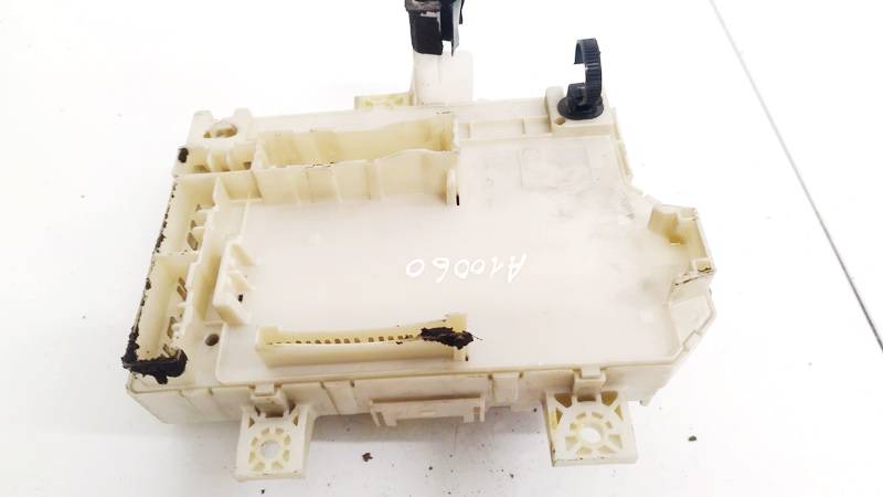 MN108320 Mitsubishi Colt 2004 Saugikliu deze - Thumbnail 2