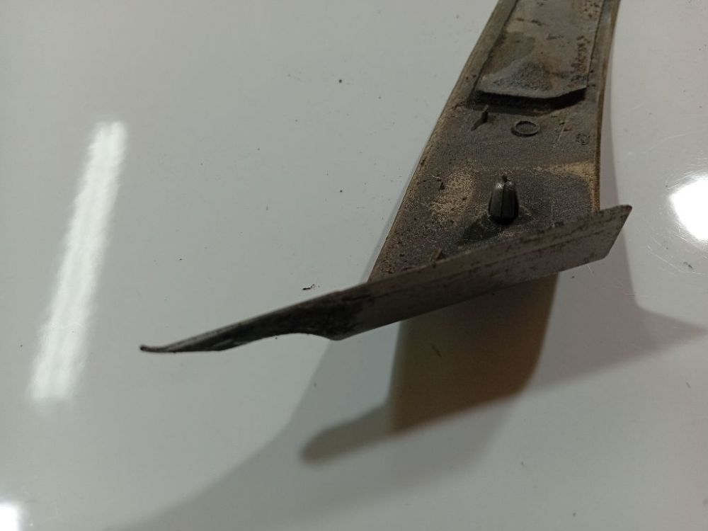 90563890 Opel Omega 1997 Spārna uzlika - AIZMUGURE PA LABI - Thumbnail 3