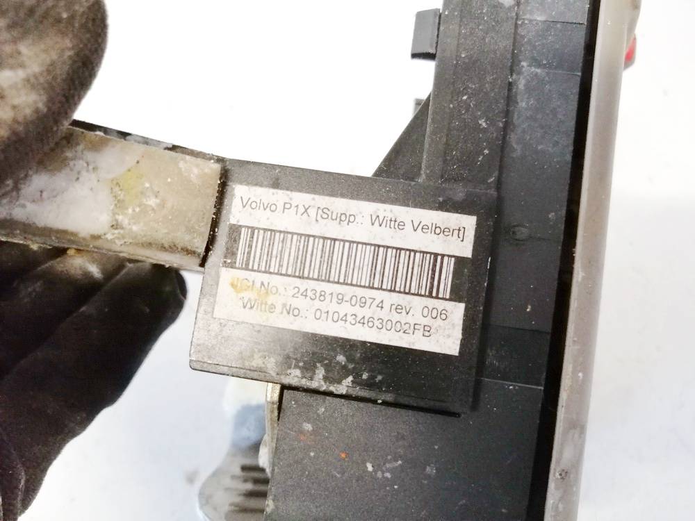 8641848 Volvo V50 2005 Sedynes spyna - Thumbnail 3