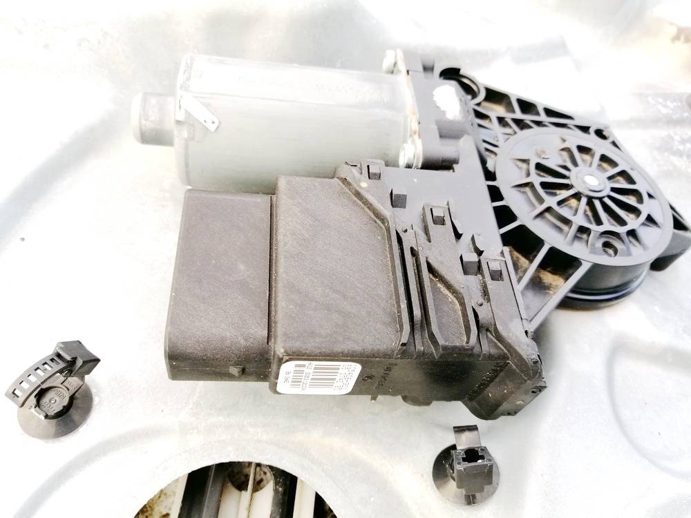 105406301 Volkswagen Passat 2005 Window Motor - REAR LEFT - Thumbnail 2