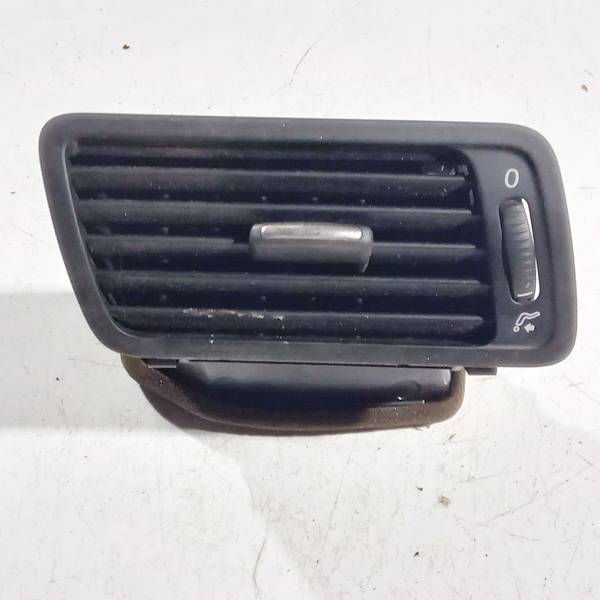 05704001 Volkswagen Passat 2010 Dash Vent (Air Vent Grille)