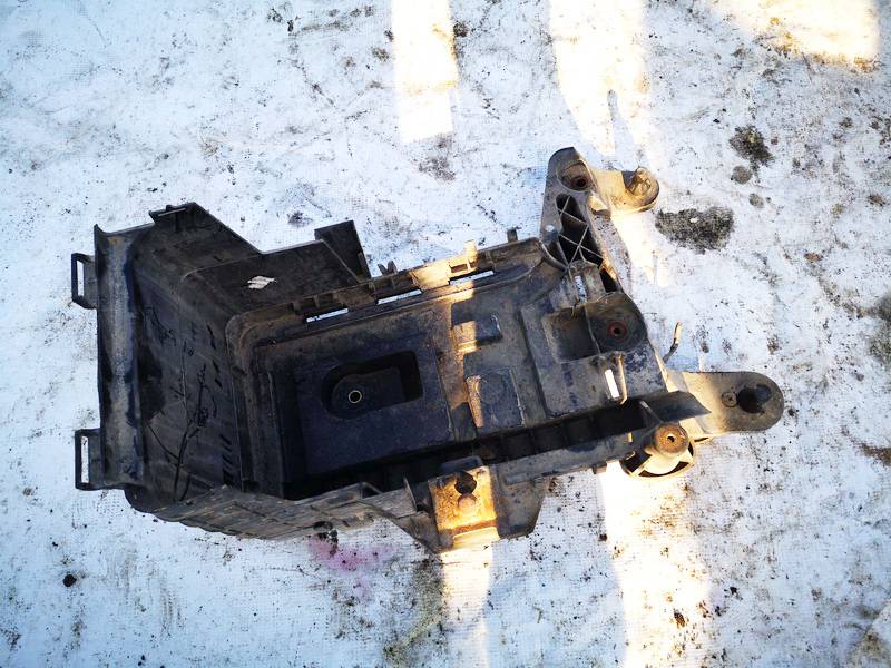 1K0915333 Skoda Octavia 2007 Uchwyt baterii - akumulatora