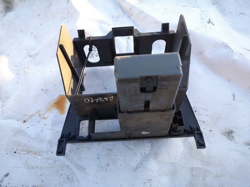 30612527 30612528 Cup holder and Coin tray Volvo V40 2001 2.0L