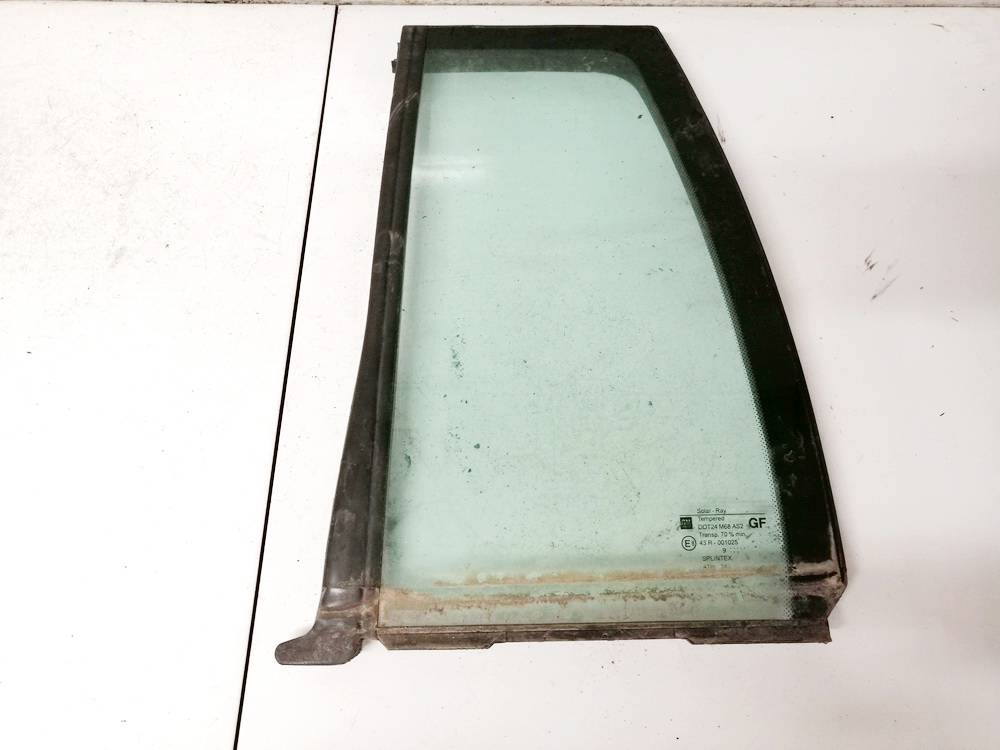 43R001025 Other Other 2006 Quarter glass - REAR LEFT