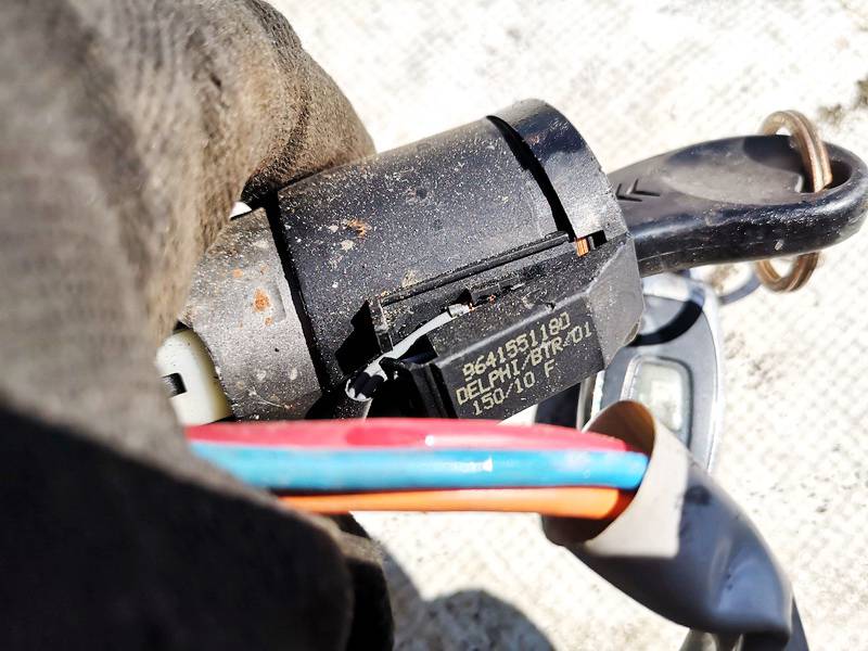 9641551180 Citroen Xsara Picasso 2010 Ignition Barrels (Ignition Switch) - Thumbnail 3