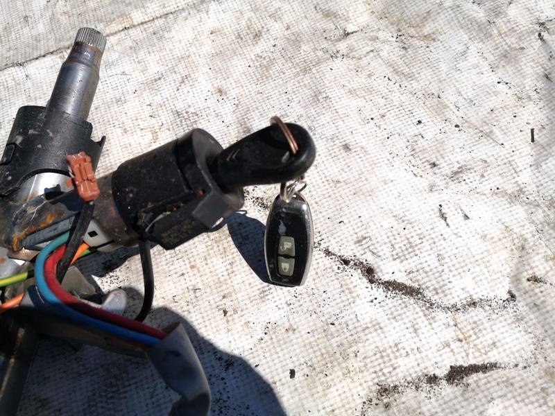 9641551180 Citroen Xsara Picasso 2010 Ignition Barrels (Ignition Switch) - Thumbnail 2