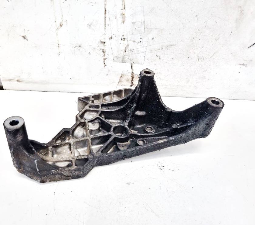 03G199207F Skoda Octavia 2006 Engine Mount Bracket and Gearbox Mount Bracket - Thumbnail 2