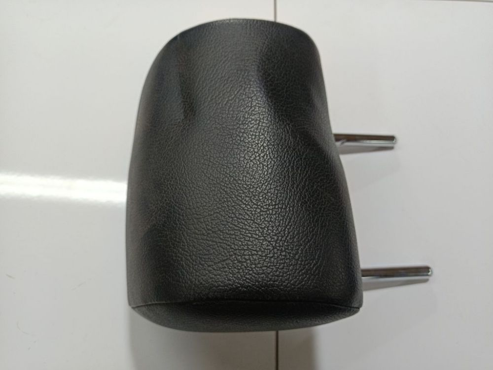 Skoda Superb 2011 Seat headrest