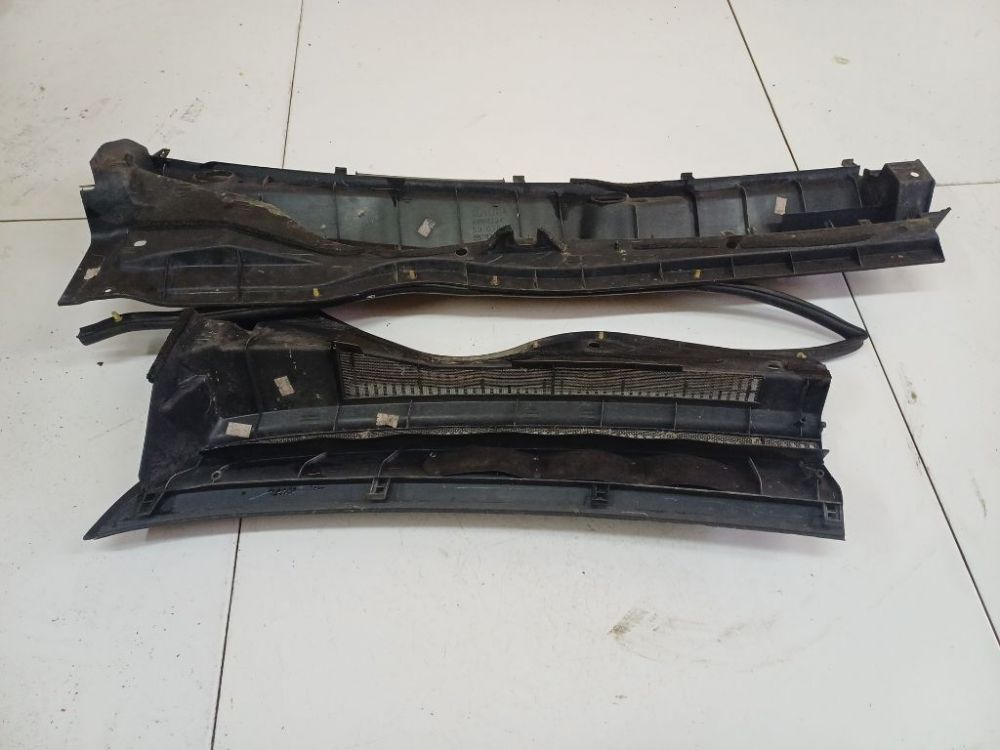 557820F010 Toyota Corolla Verso 2005 Priekšējā stikla tīrītāja apdare - PRIEKŠ - Thumbnail 3