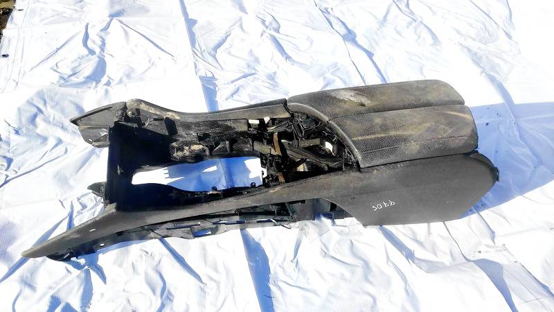 BMW 5-Series 2011 Подлокотник передних сидений