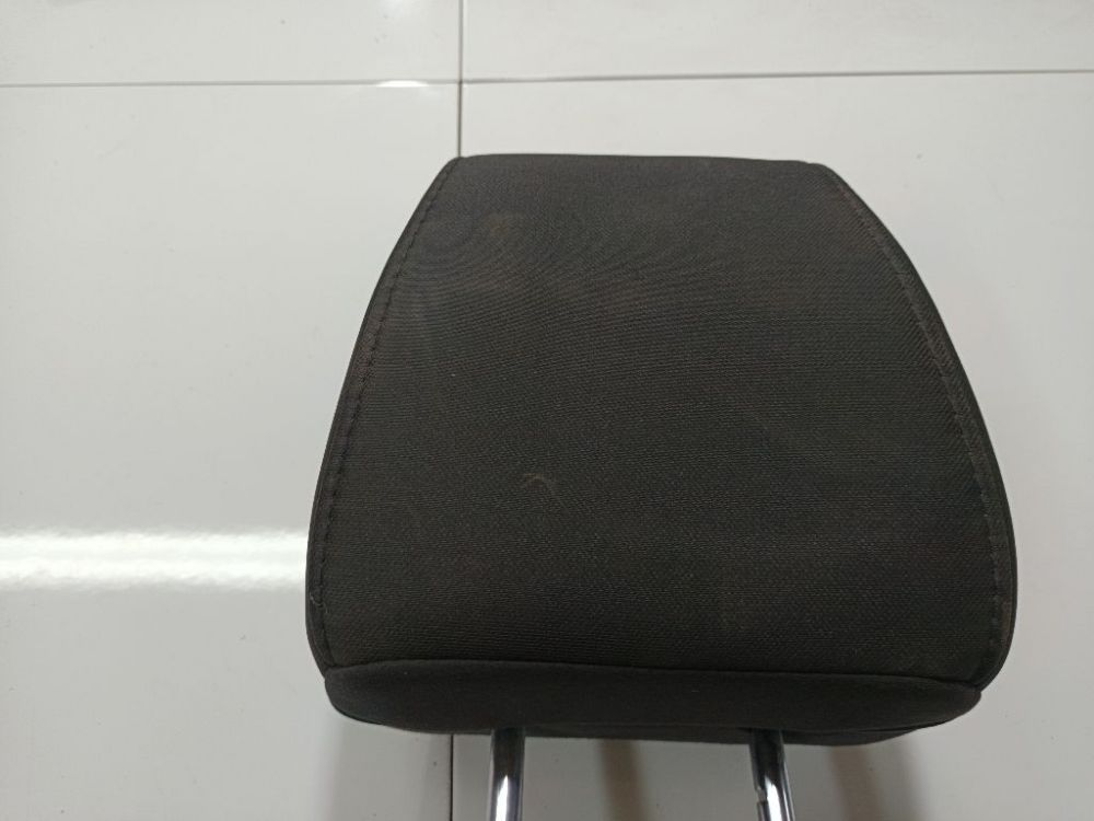 Ford Fiesta 2011 Seat headrest - Thumbnail 4