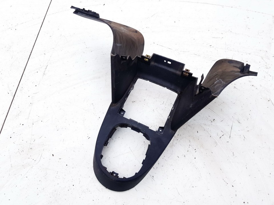 2K1863475 Volkswagen Caddy 2005 Salona apdare (plastmasas)