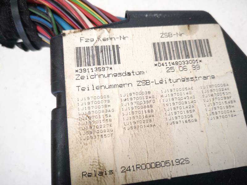 1J1970000S Volkswagen Bora 1999 Skrzynka bezpieczników - Thumbnail 3