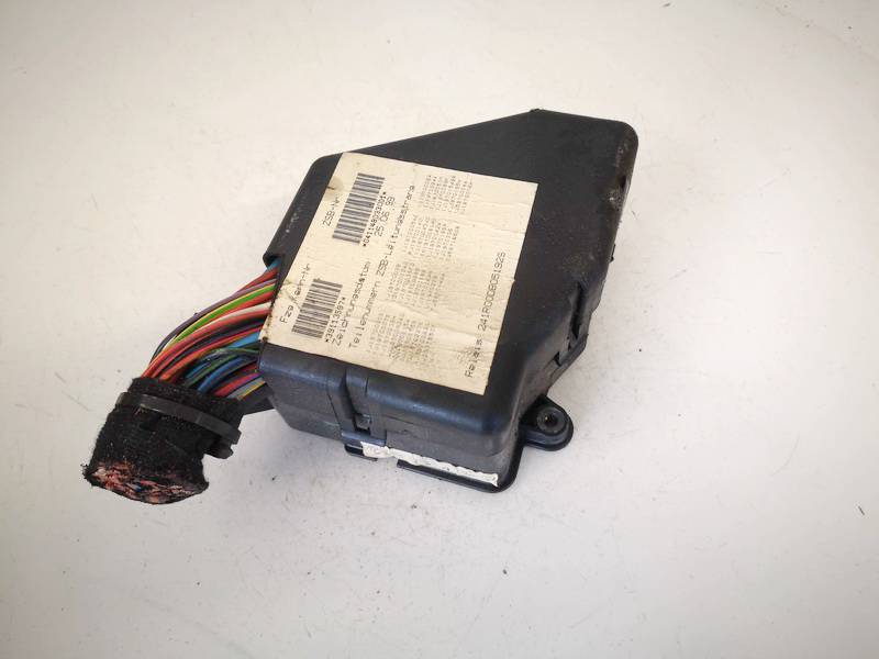 1J1970000S Volkswagen Bora 1999 Skrzynka bezpieczników - Thumbnail 2