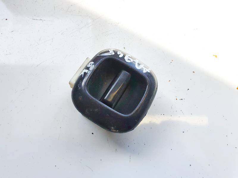 Toyota Previa 2001 Stiklo valdymo mygtukas (lango pakeliko mygtukai)