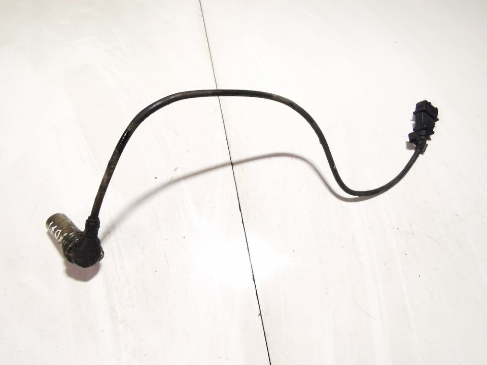 028907319B Volkswagen Passat 1999 Apatinis holo daviklis